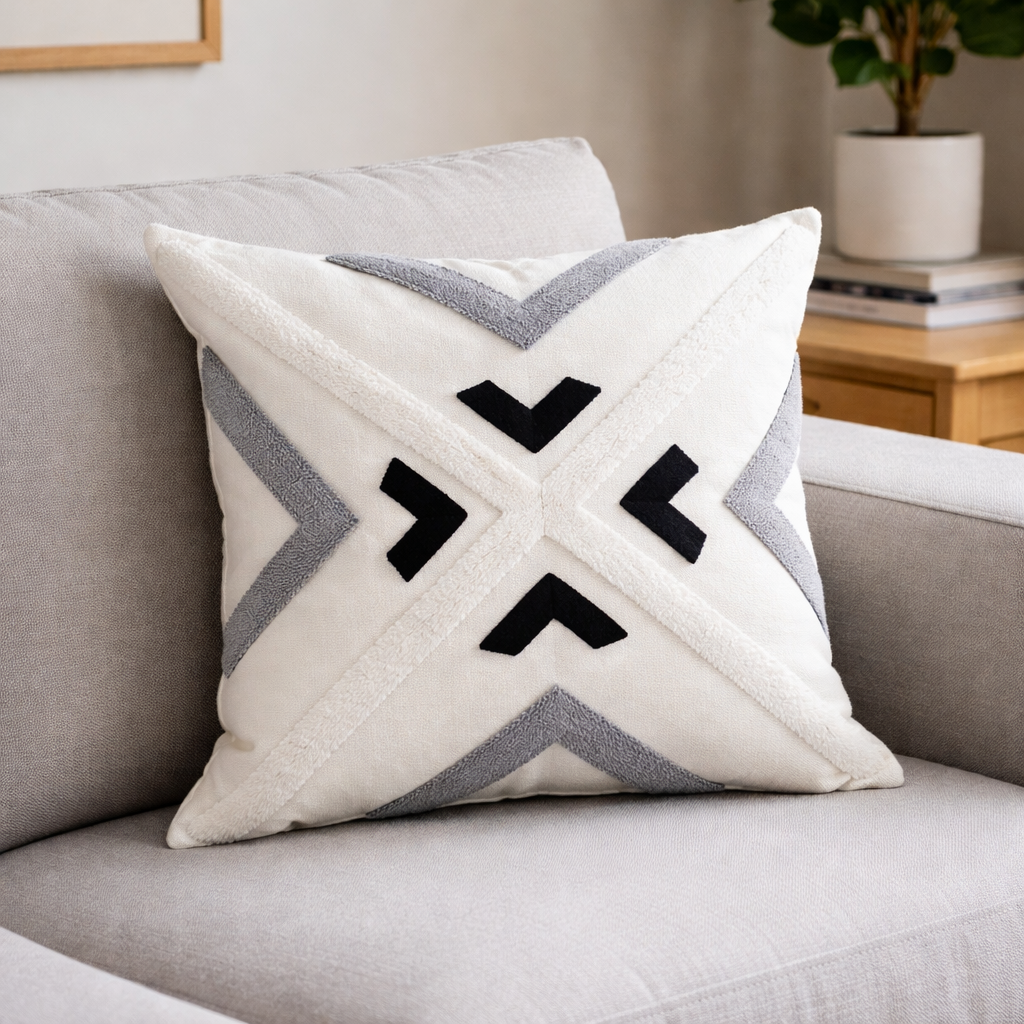 Geometrik Desenli Punch Kırlent Kılıfı