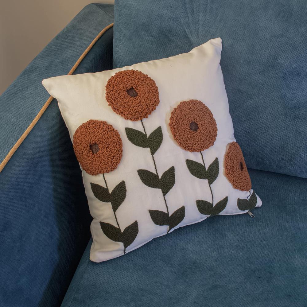 Çiçek Motifli Punch Kırlent Kılıfı