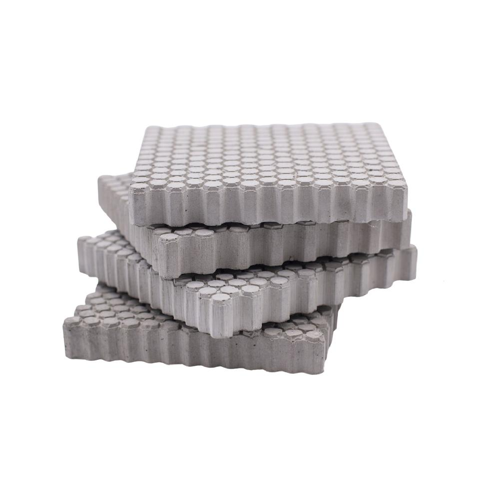 Modern Dokulu Beton Bardak Altlığı – El Yapımı Ofis & Ev Aksesuarı